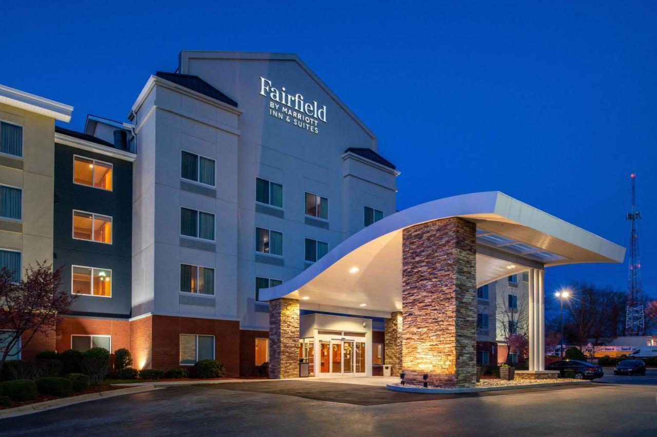 Fairfield Inn & Suites Greensboro Wendover Exteriör bild